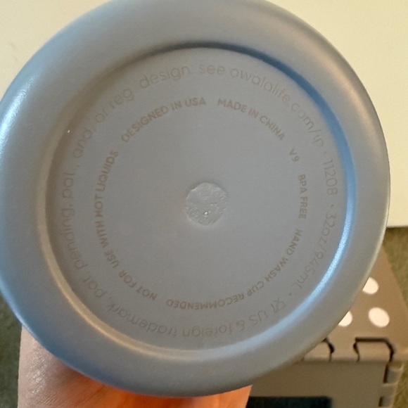 OWALA 32oz DUSTY BLUE WATER BOTTLE WITH STRAW AND SCREW LID - Picture 4 of 6